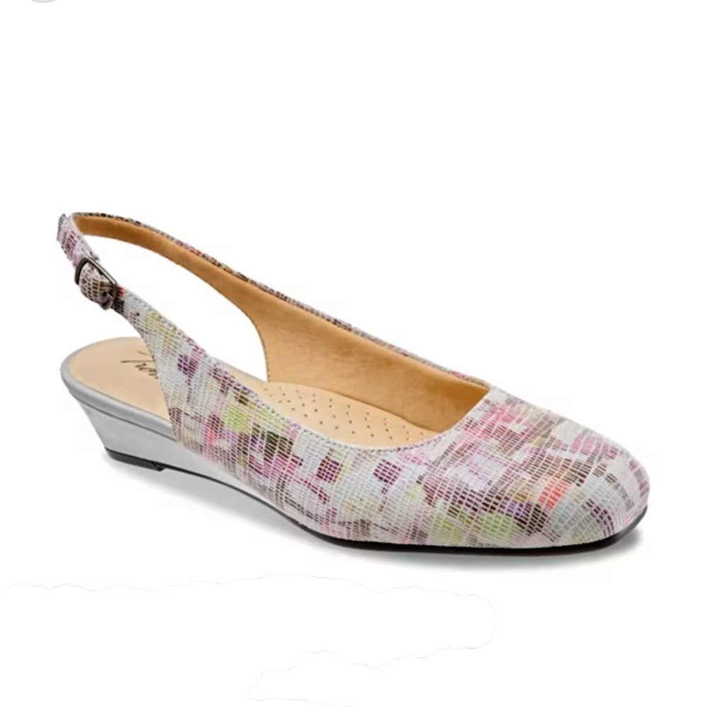 Trotters Women's Lenore Multicolor Slingback Wedge Pump Size 7.5 Narrow